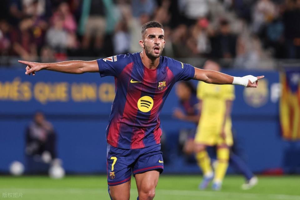 奥尔莫跟进, src, 次击败了赫