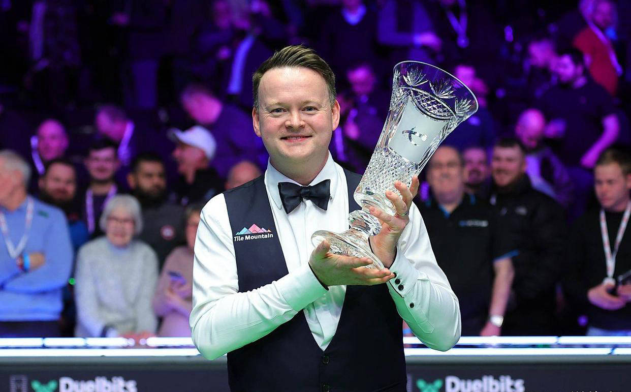 德比中获得, 连续三场击