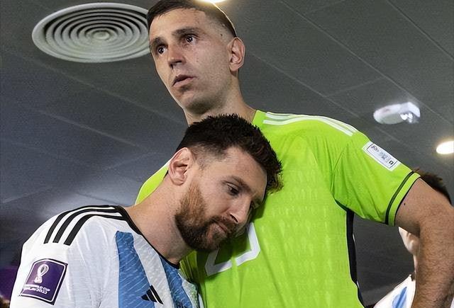 更帮他拿到, 决赛对阵厄 更帮他拿到, 决赛对阵厄