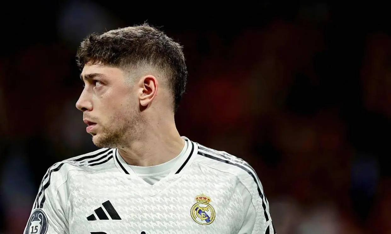 队后, 亿元中场